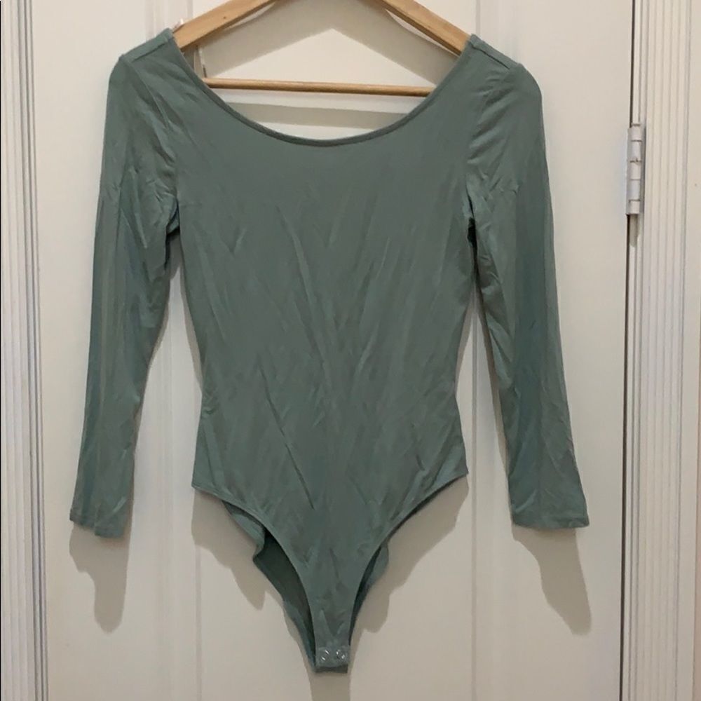 🌿 Forever 21 Green Bodysuit - Size Small (NWT)